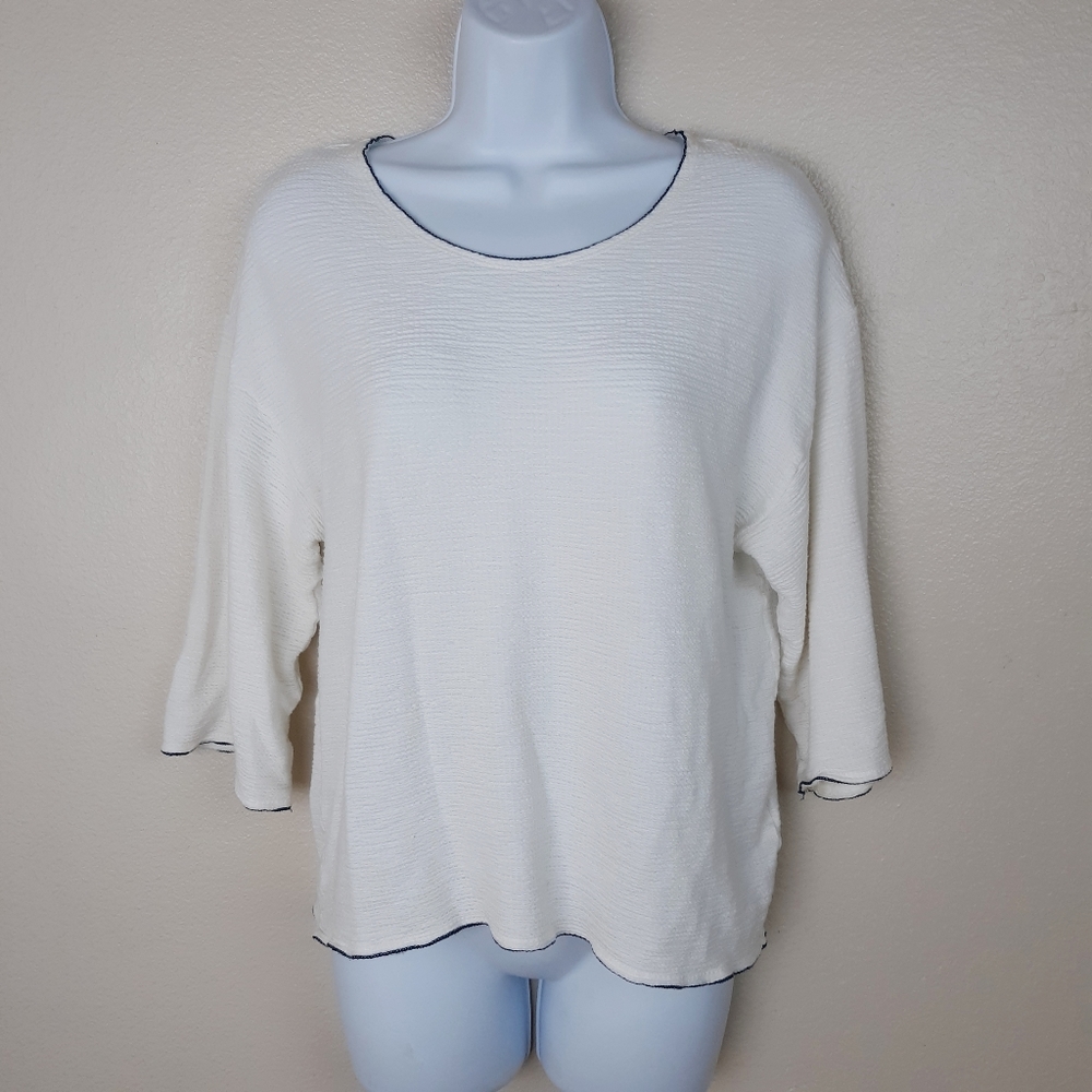 Max Studio London Textured Top Contrast Hem Size M